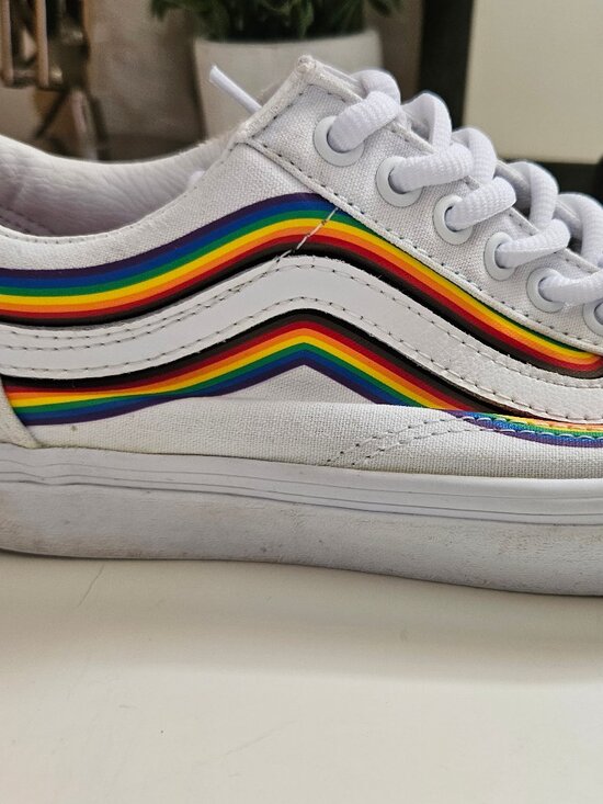 VANS Pride Old Skool Sneaker - Picture 8 of 14
